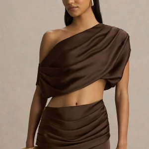 Entrapment | Crop-top en satin brun à encolure bateau avec détails froncés