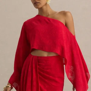 Aruba | Haut court rouge asymétrique à manches longues en satin dévoré
